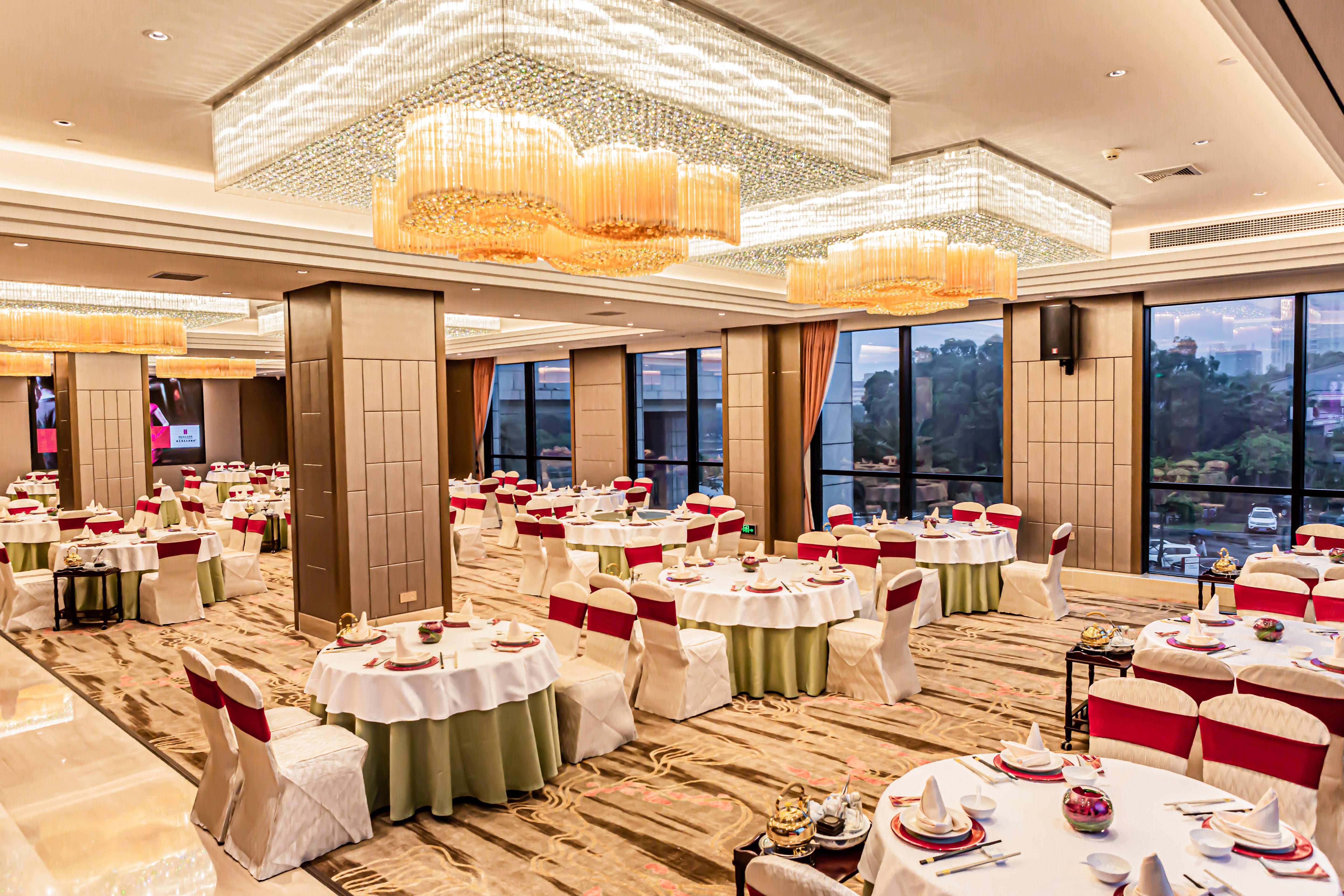 Hualuxe Yangjiang City Center Esterno foto
