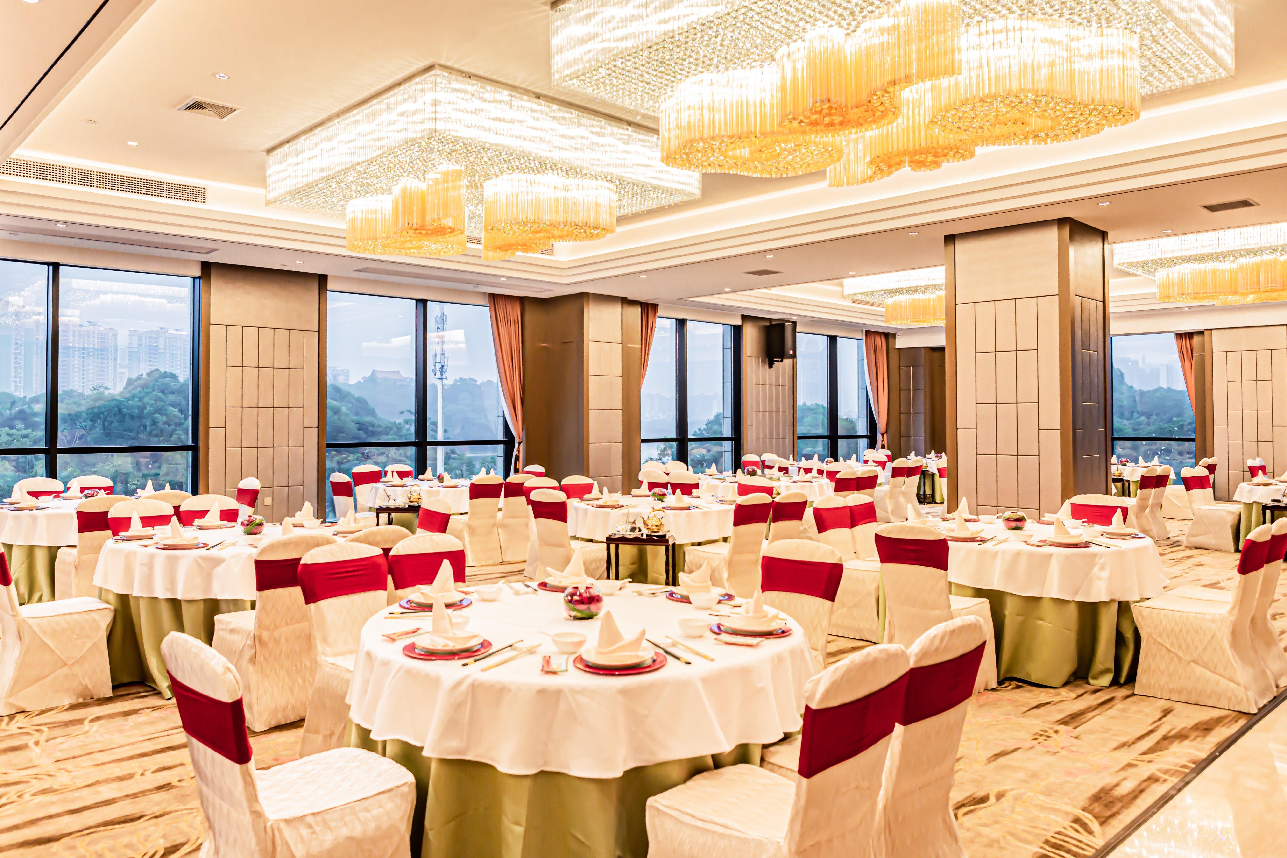 Hualuxe Yangjiang City Center Esterno foto