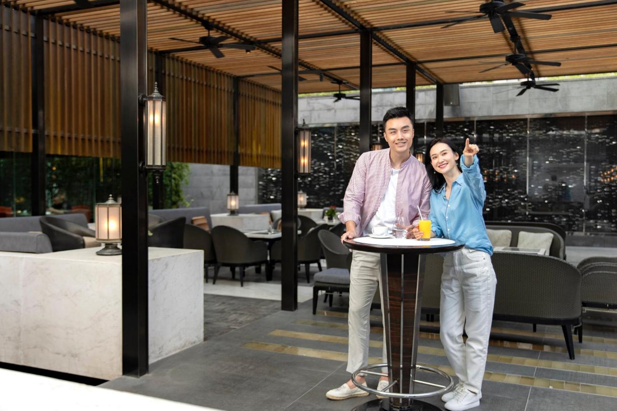 Hualuxe Yangjiang City Center Esterno foto